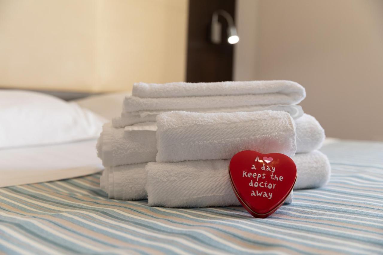Gimmi Hotel ริมินี ภายนอก รูปภาพ
