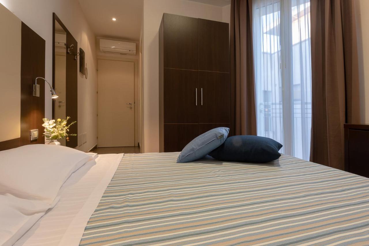 Gimmi Hotel ริมินี ภายนอก รูปภาพ
