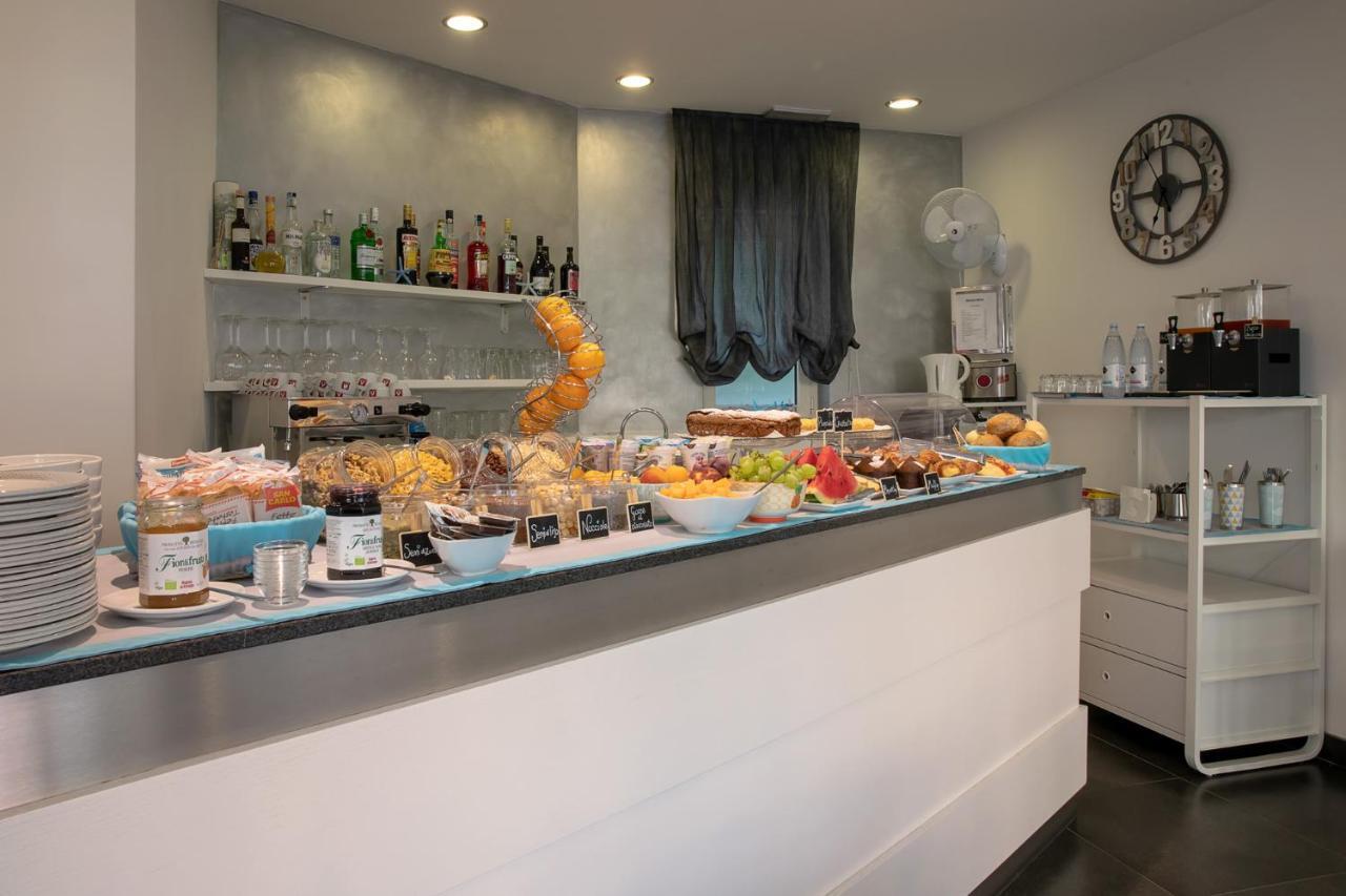 Gimmi Hotel ริมินี ภายนอก รูปภาพ